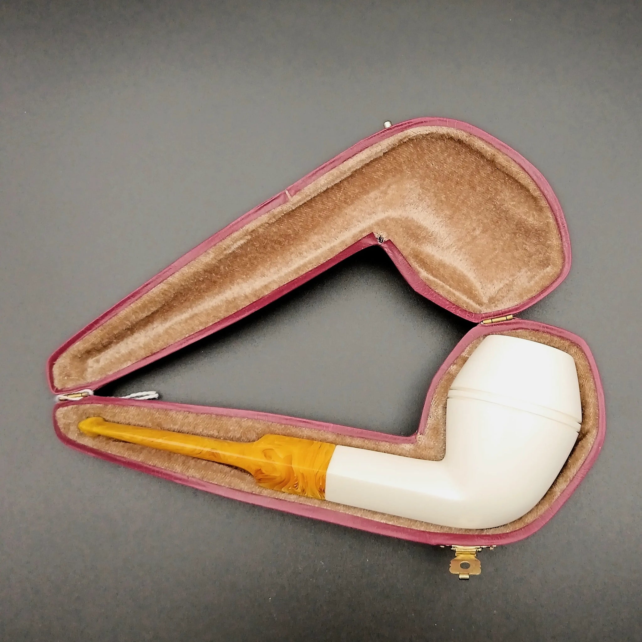 MEERSCHAUM B219 BULLDOG